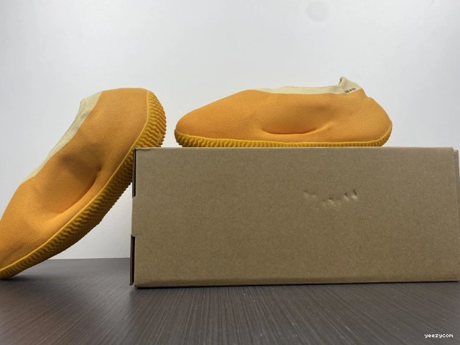 GW5353 Adidas Yeezy Sulfur Knit RNR 1122